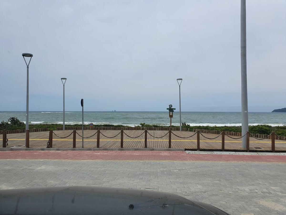 Apto Solar Da Praia Piçarras Zewnętrze zdjęcie